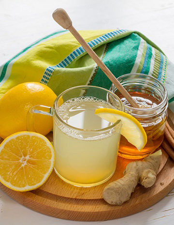 Infusion von Ingwer, Zitrone und Honig zur Pflege des Rachens mit dem Thermomix