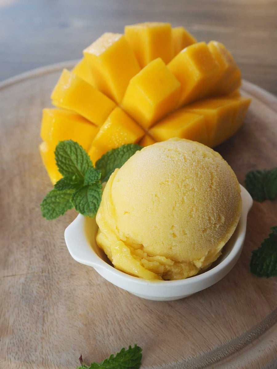 Cremiges Mango-Eis aus dem Thermomix