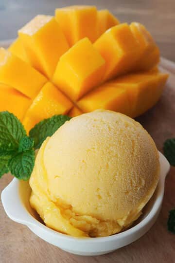 Cremiges Mango-Eis aus dem Thermomix