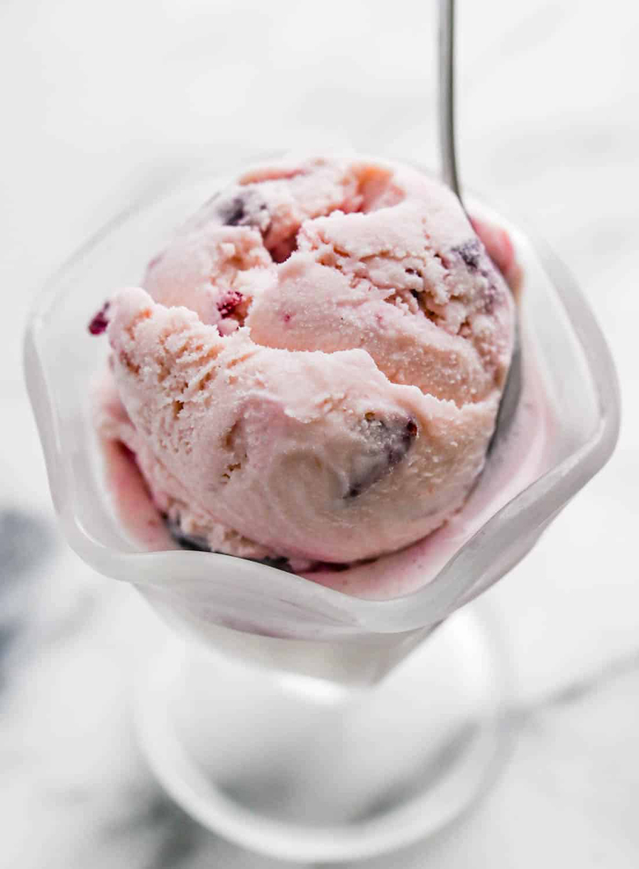 Cherry-Amaretto-Eiscreme aus dem Thermomix