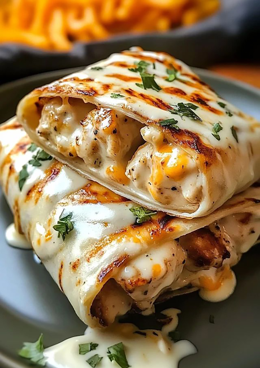 Käse-Knoblauch-Hähnchen-Wraps aus dem Thermomix Käse-Knoblauch-Hähnchen-Wraps aus dem Thermomix