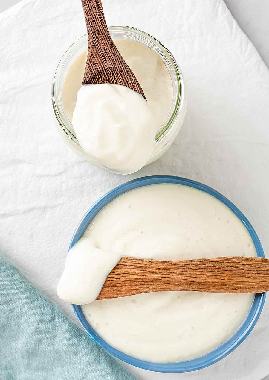 Öl-freie Mayonnaise in nur 5 Minuten mit dem Thermomix Öl-freie Mayonnaise in nur 5 Minuten mit dem Thermomix