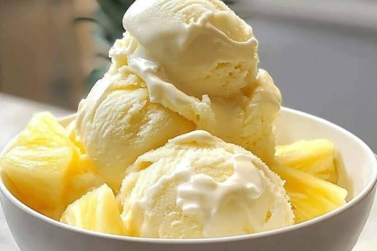 Griechisches Joghurt-Eis mit Ananas in der Thermomix