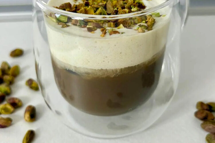 Kalter Kaffee mit Pistaziencreme im Thermomix