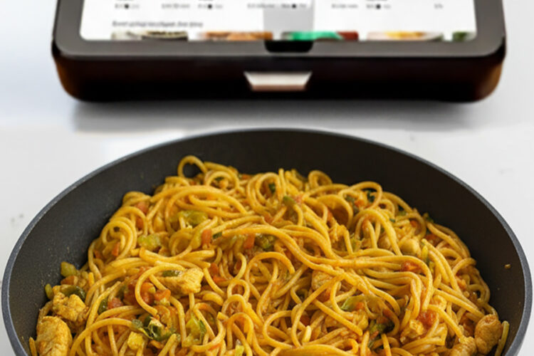 Gebratene Nudeln mit Hähnchen im Thermomix