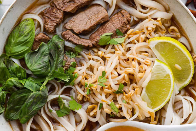 Vietnamesische Nudelsuppe (Pho) aus dem Thermomix