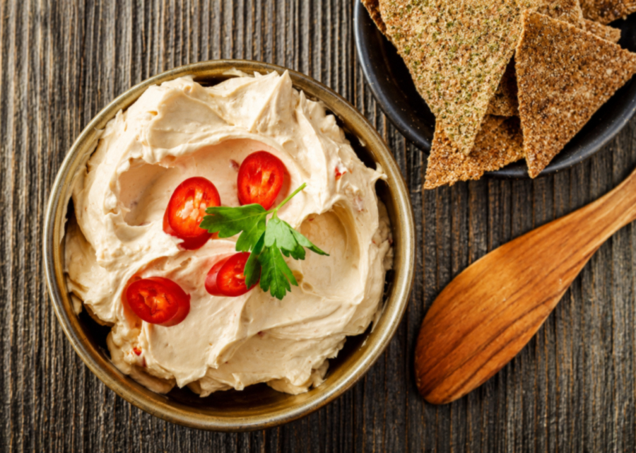 Cremiger Mozzarella-Dip aus dem Thermomix Cremiger Mozzarella-Dip aus dem Thermomix