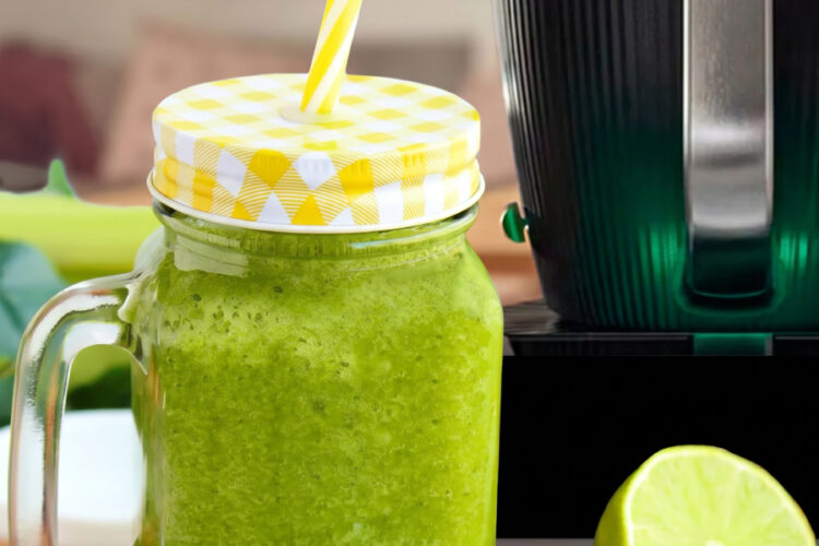 Grüner Saft aus dem Thermomix