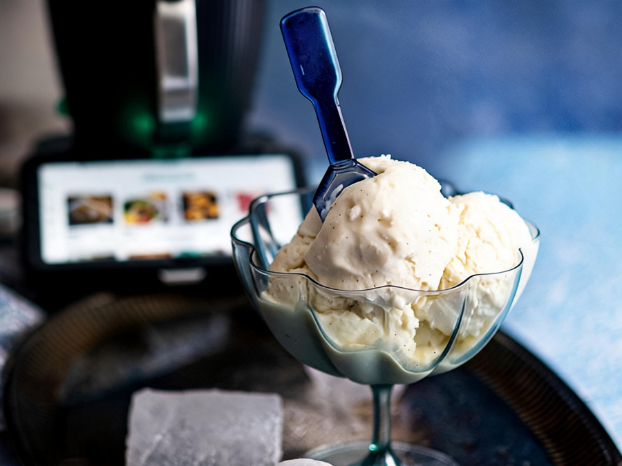 Weißes Schokoladeneis aus dem Thermomix