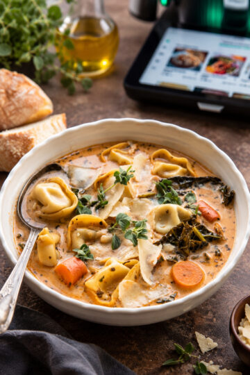 Cremige Tortellini-Gemüse-Suppe aus dem Thermomix
