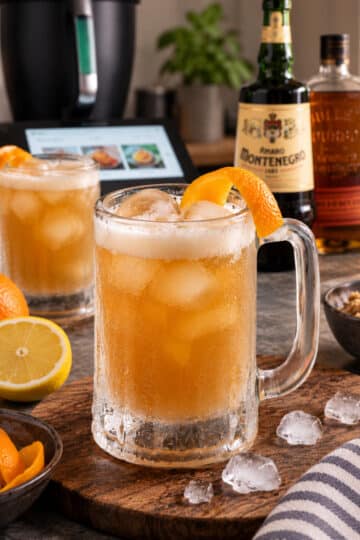 Gefrorener Bourbon-Bier-Amaro-Cocktail aus dem Thermomix